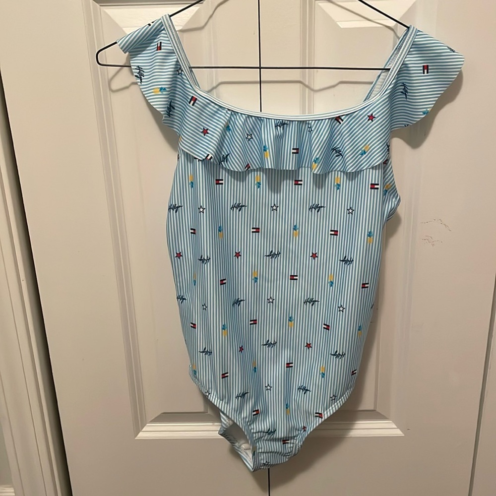 One piece swim suit